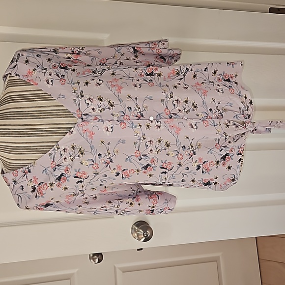 DYLAN RYAN Women Floral Tie Front Blouse Top Tunic Size M Botton Down - Picture 2 of 14